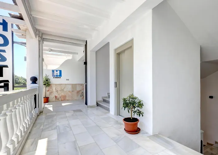 Puerta Almar Гостевой дом 3*